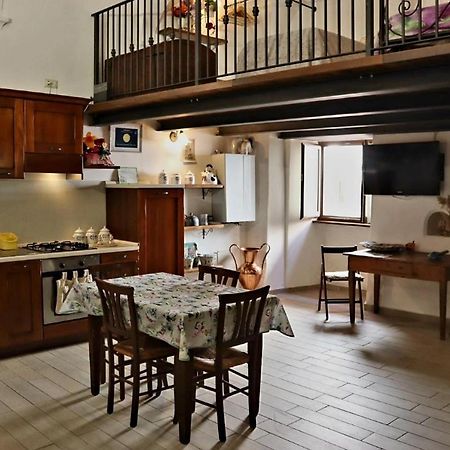 Twins' Historical Apartment Trevi Exterior photo